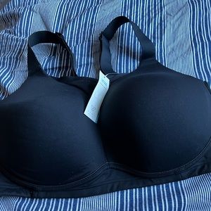 Livi by Lane Bryant Cooling no wire sports bra NWT